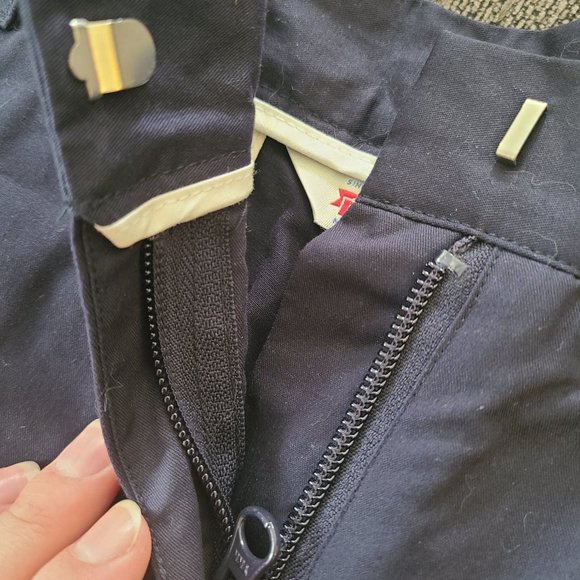 NWT Women's Sporty Penfield Cali Shorts in Navy - Size Large - Picture 3 of 5